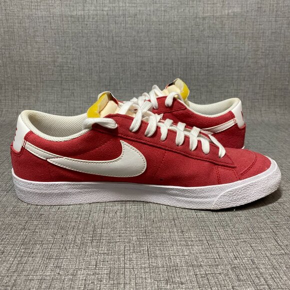 Nike Low Red Blazer Shoes - Picture 5 of 10
